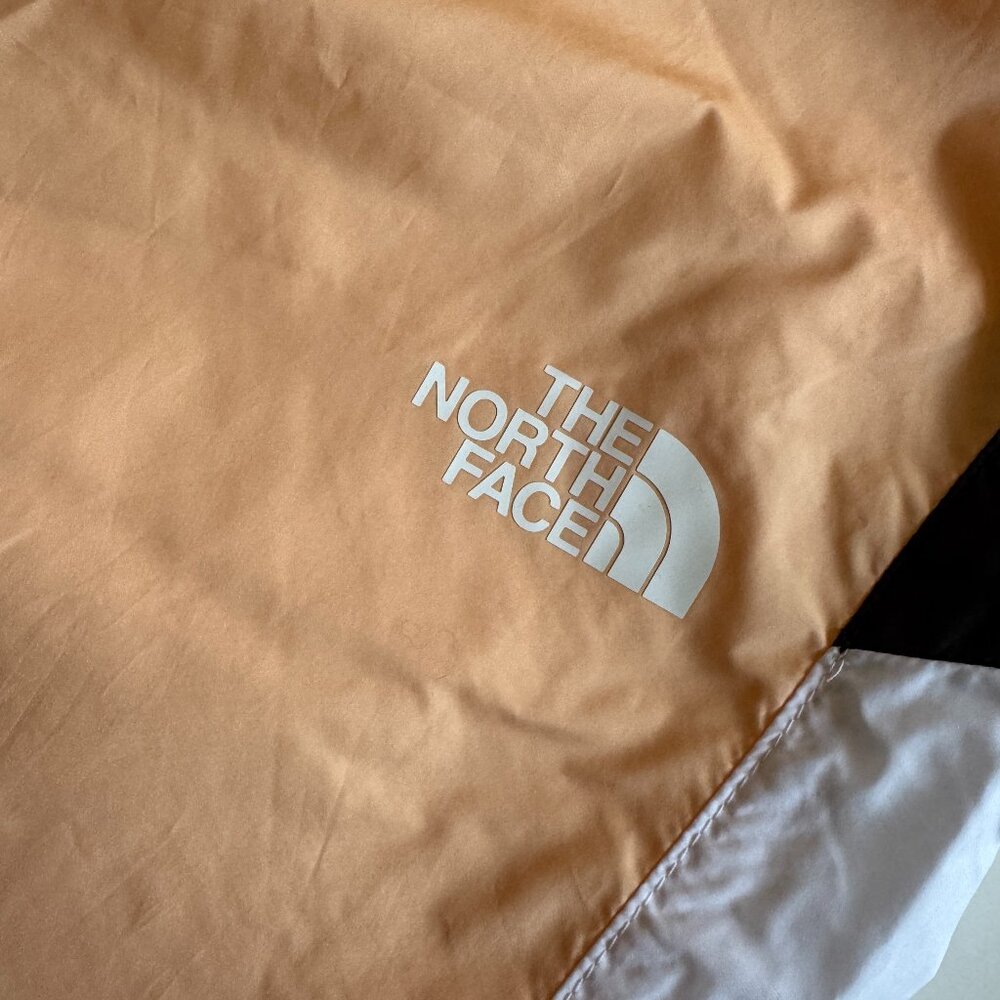 Womens The North Face Hydrenaline 2000 Active Wind Pants Joggers Apricot - Picture 2 of 7